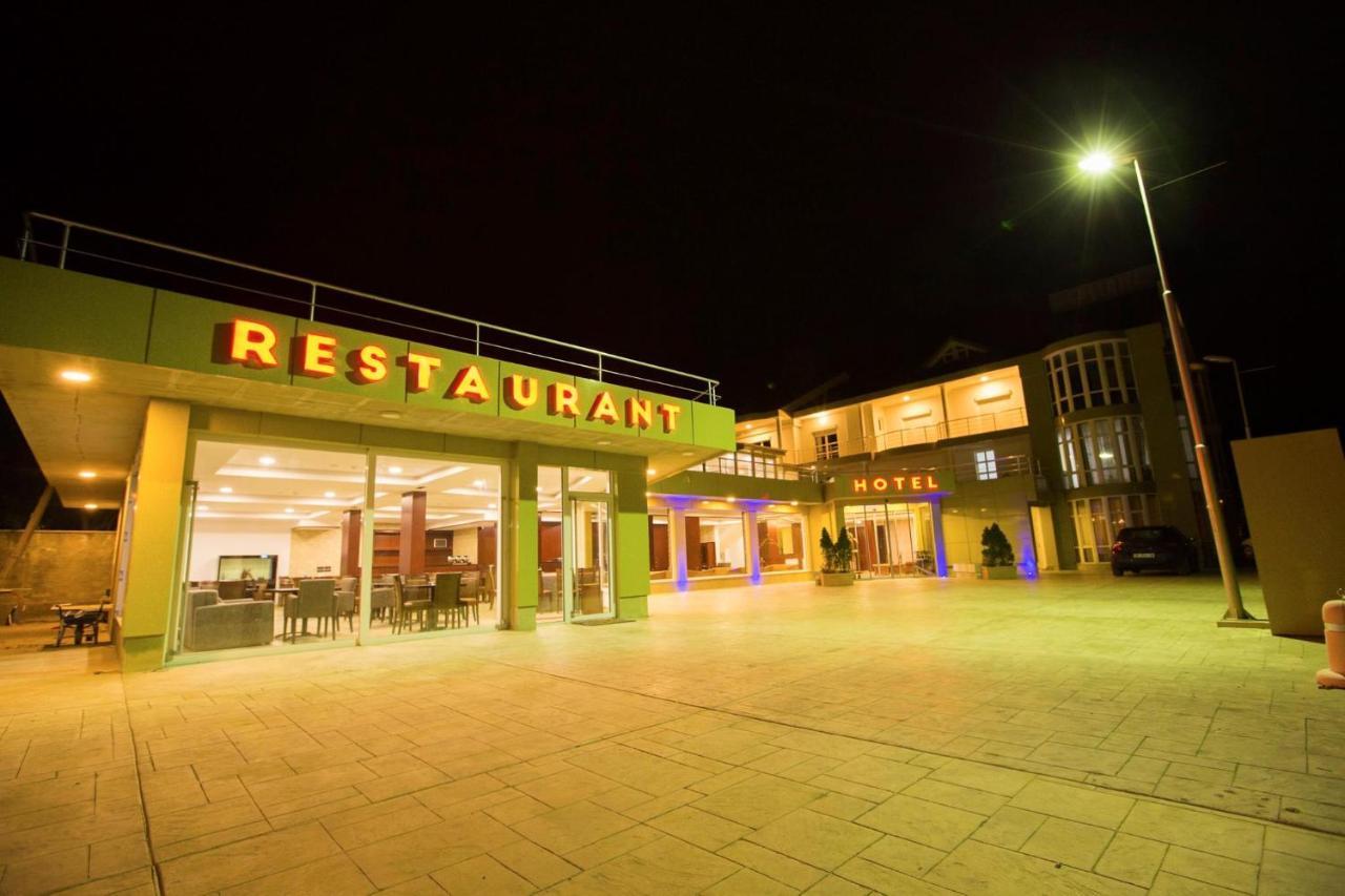 Petriti & Spa Ulcinj Exterior photo