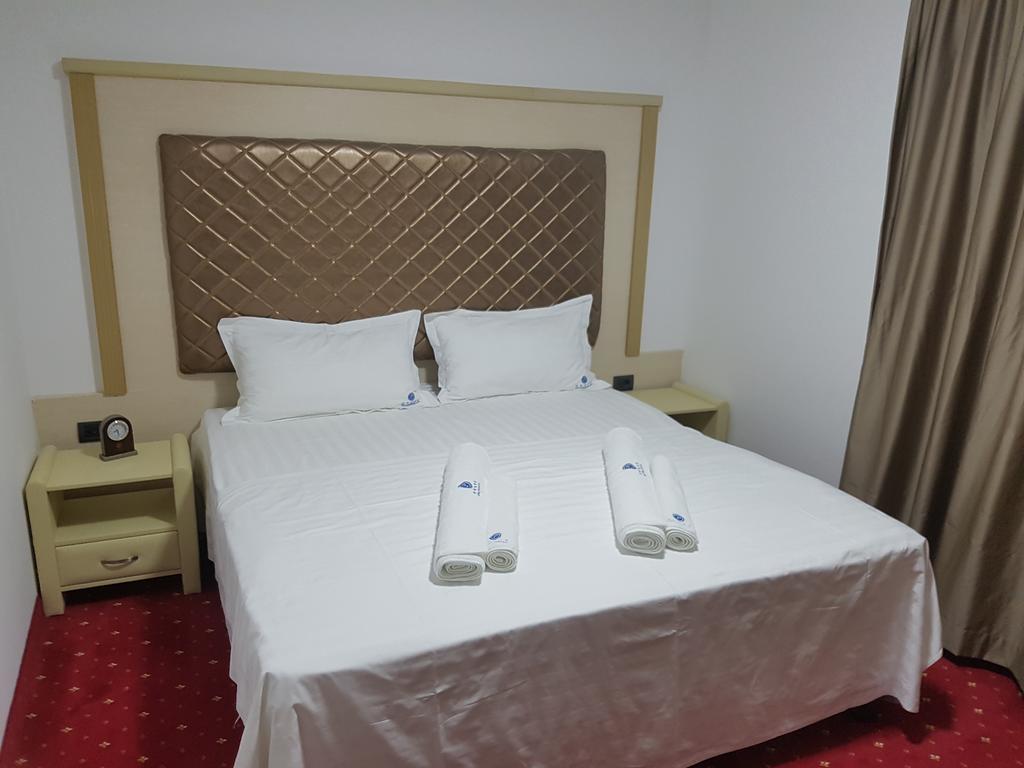 Petriti & Spa Ulcinj Exterior photo