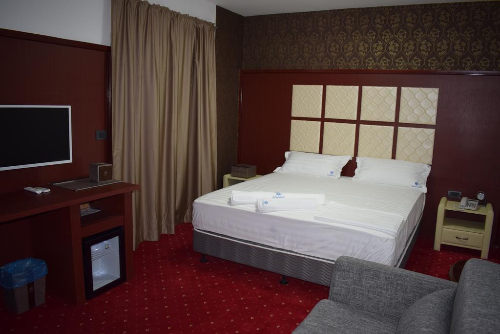 Petriti & Spa Ulcinj Exterior photo