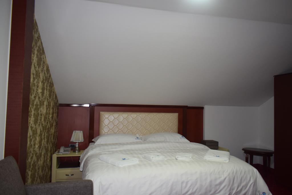 Petriti & Spa Ulcinj Exterior photo