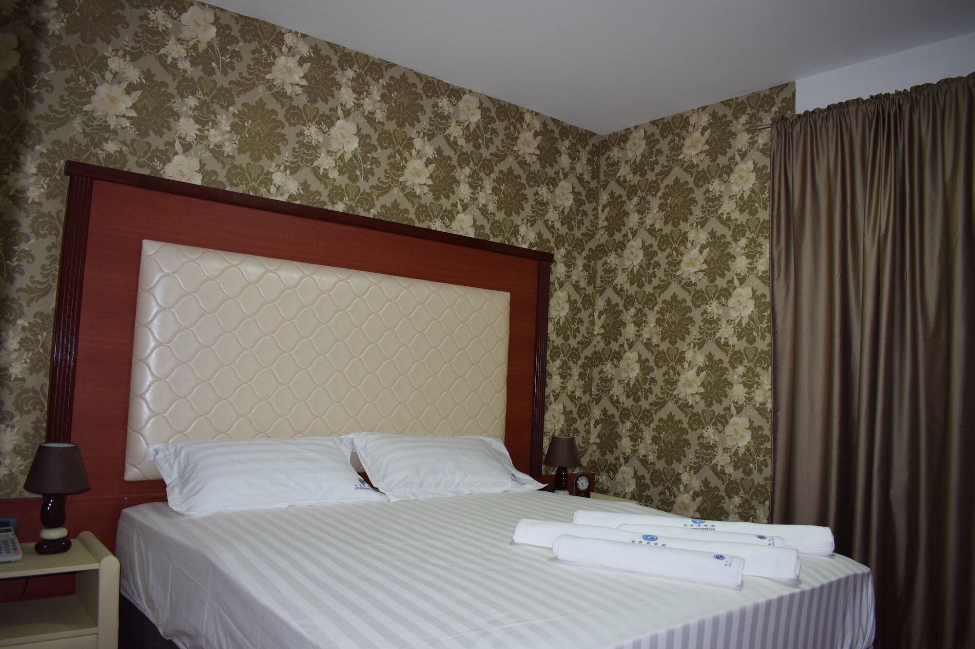 Petriti & Spa Ulcinj Exterior photo